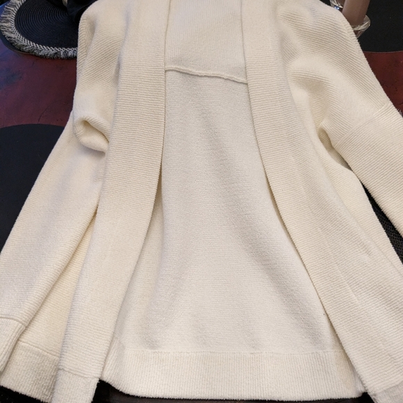 Never worn - Picture 2 of 5